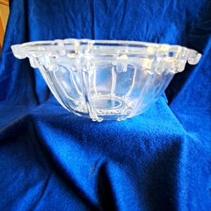 Vintage 1940s Tear Drop Serving Bowl